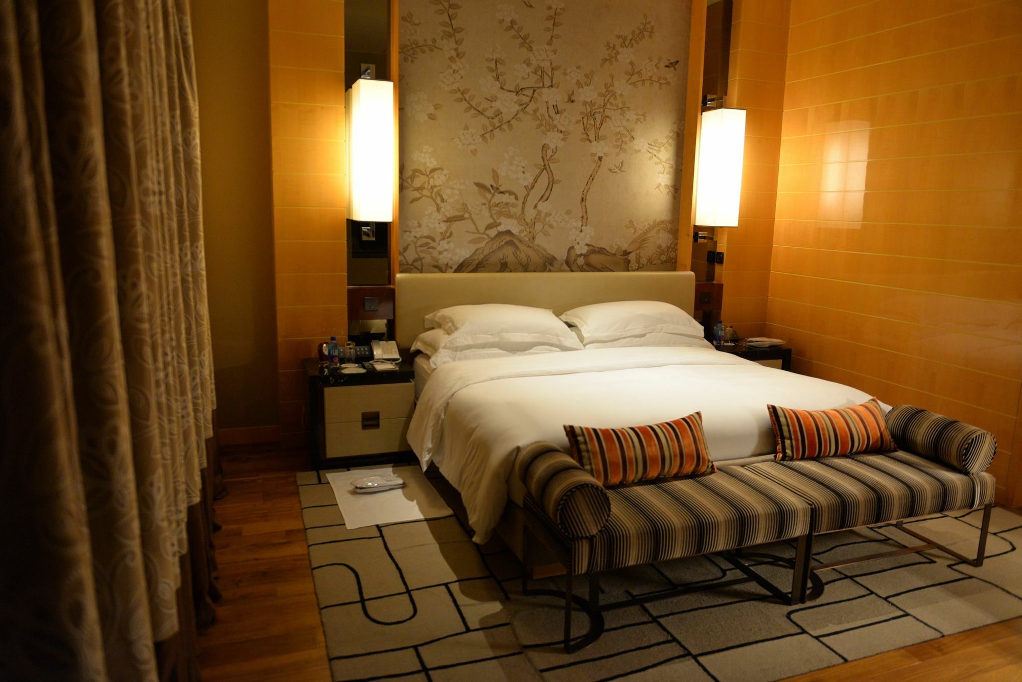 The Olympian Hong Kong Hotel Exterior photo